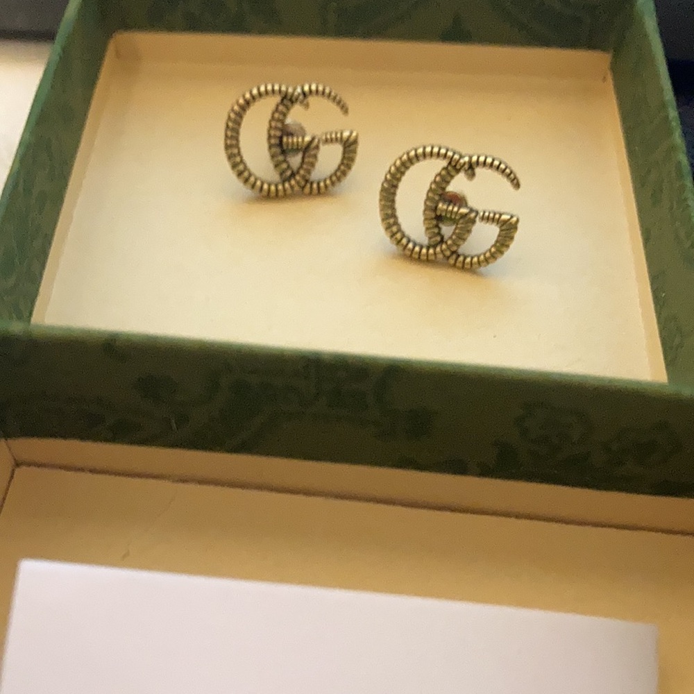Authentic Gucci vintage crystal GG logo stud Earrings